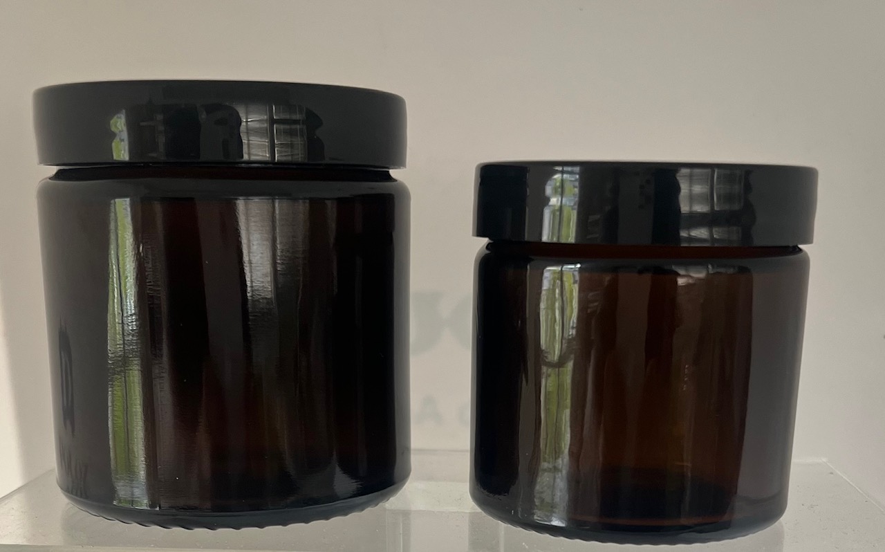 Pot en verre ambré